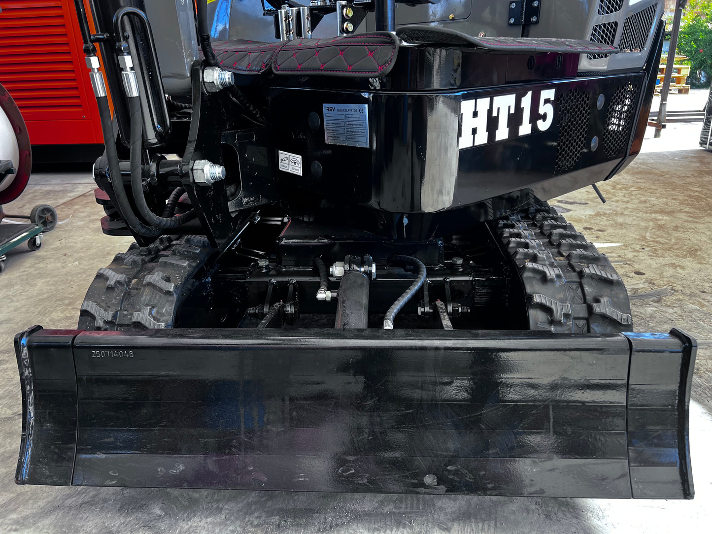 MiniEscavatore 12Q RSV Motore Kubota carro allargabile